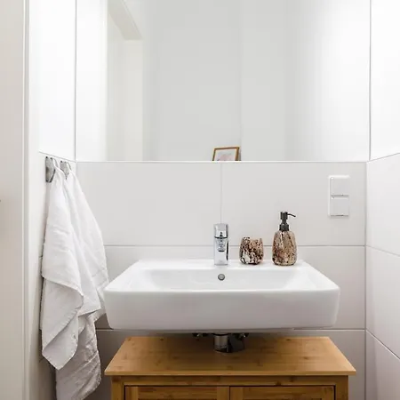 Grosses Am Kudamm Lägenhet Berlin