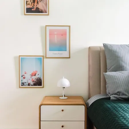 Grosses Am Kudamm Lägenhet